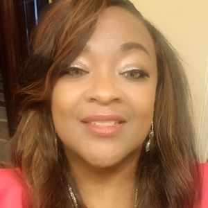Meet your Posher, Carrie